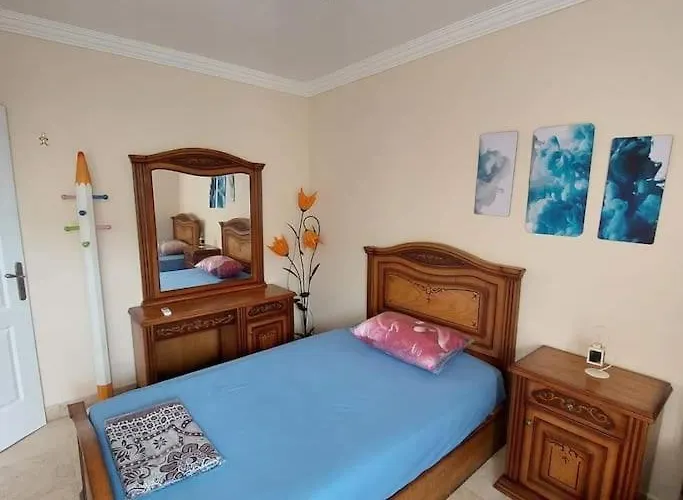 Esplanada Flat With Free Beach, No Single Men Хургада