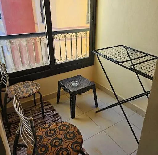 Esplanada Flat With Free Beach, No Single Men Хургада