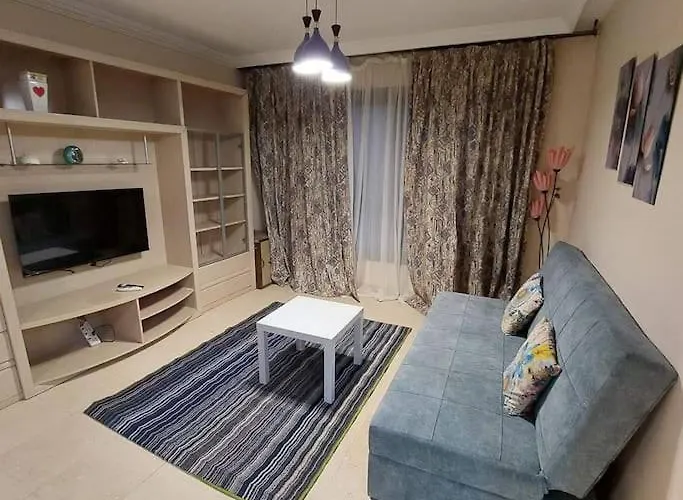 Esplanada Flat With Free Beach, No Single Men * Хургада
