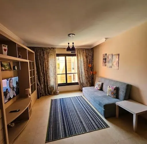 Esplanada Flat With Free Beach, No Single Men Хургада